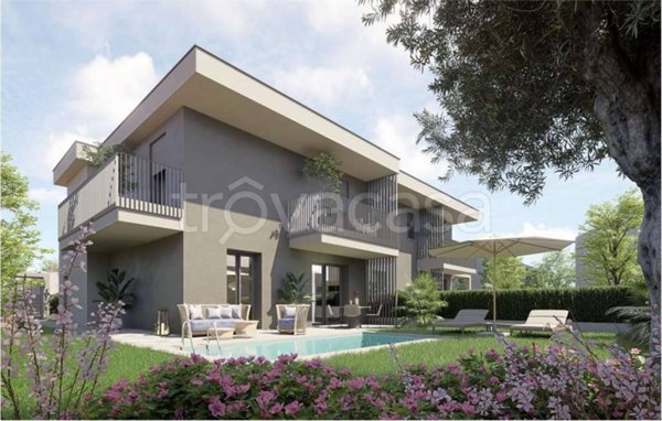 casa indipendente in vendita a Fenegrò