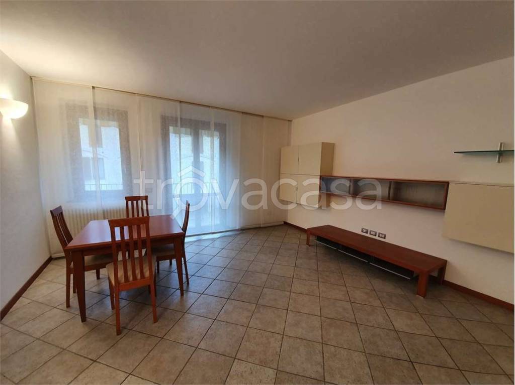 appartamento in vendita a Fenegrò