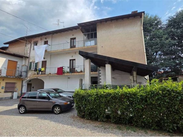 appartamento in vendita a Fenegrò