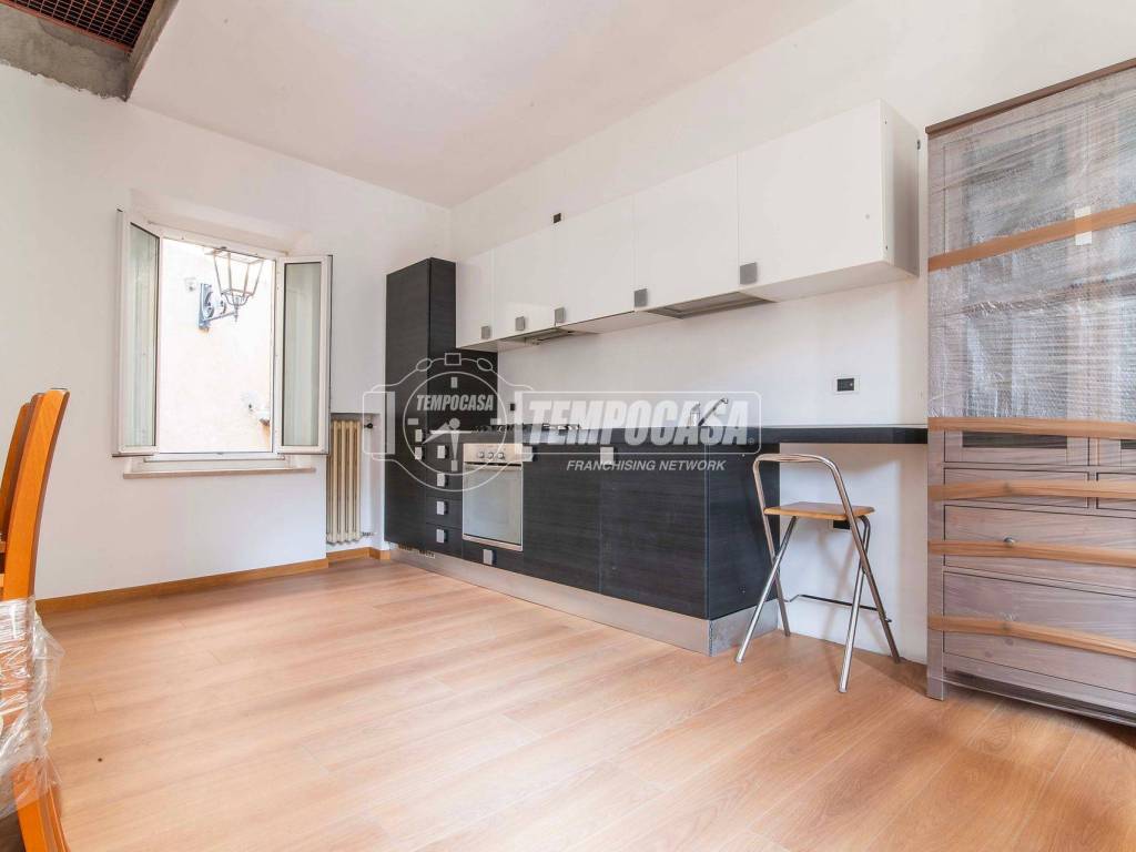 appartamento in vendita a Fenegrò