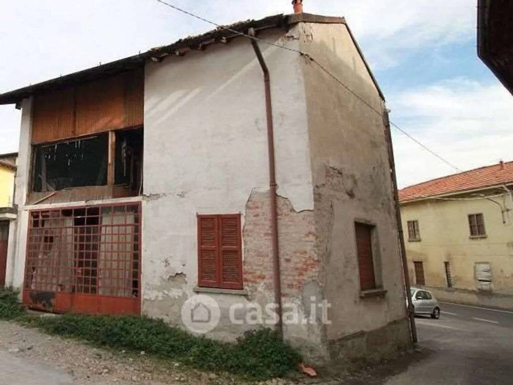 casa indipendente in vendita a Fenegrò