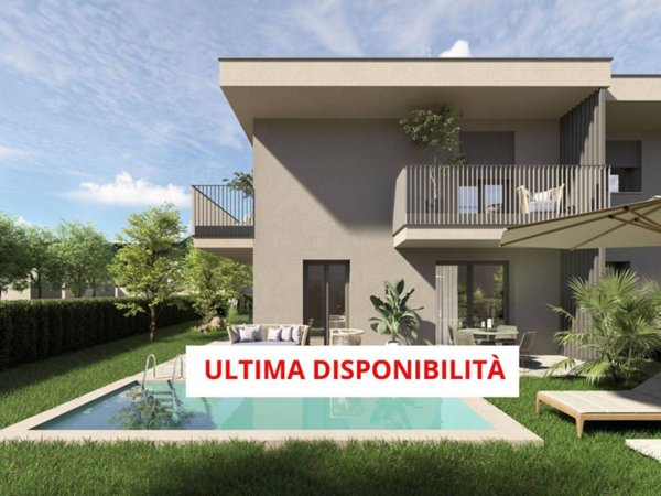 casa indipendente in vendita a Fenegrò