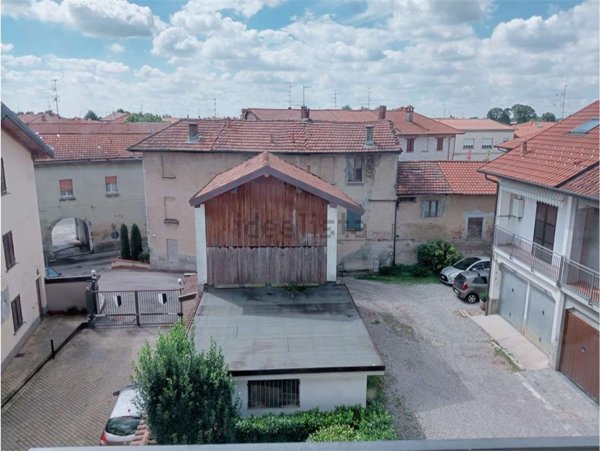 appartamento in vendita a Fenegrò
