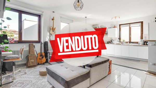 appartamento in vendita a Fenegrò