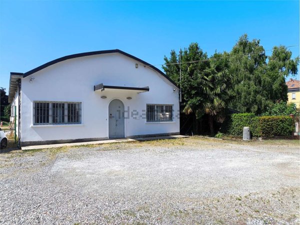 trivano in vendita a Fenegrò