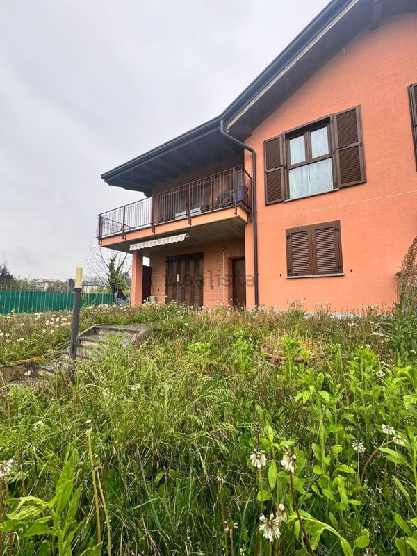 appartamento in vendita a Fenegrò