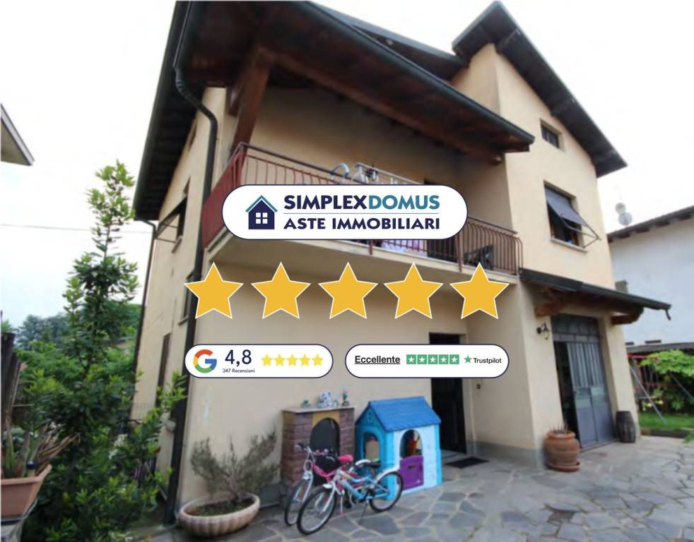 casa indipendente in vendita a Fenegrò