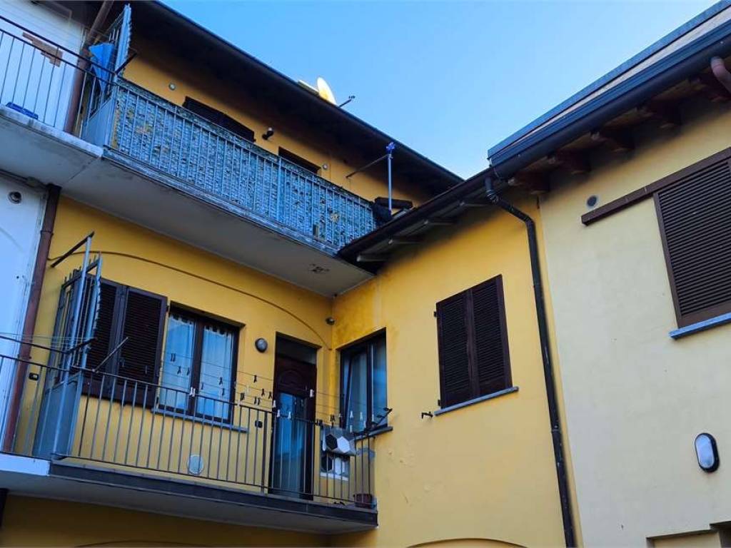 appartamento in vendita a Fenegrò