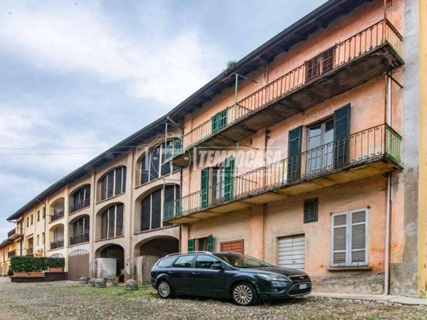 appartamento in vendita a Fenegrò