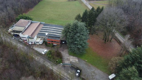 negozio in vendita a Fenegrò