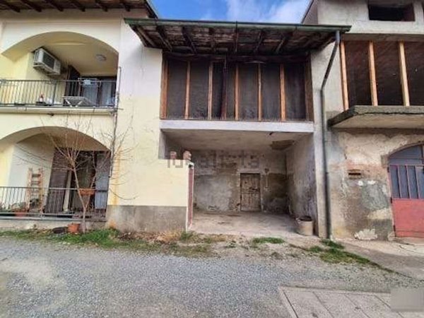 appartamento in vendita a Fenegrò