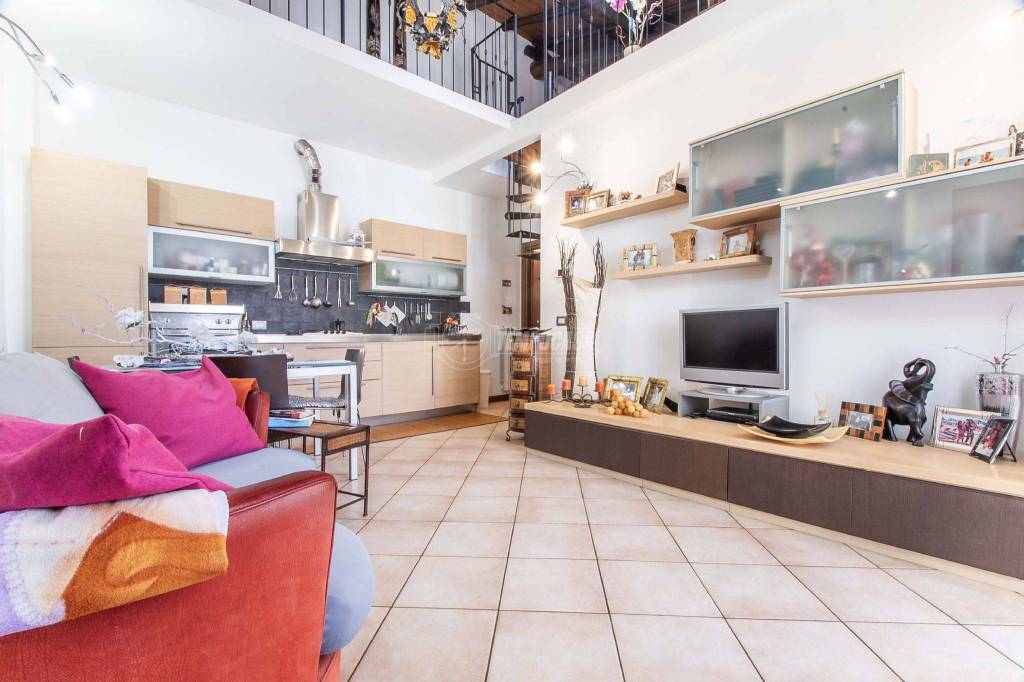 appartamento in vendita a Fenegrò