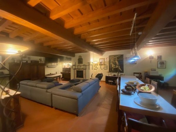 casa indipendente in vendita a Fenegrò