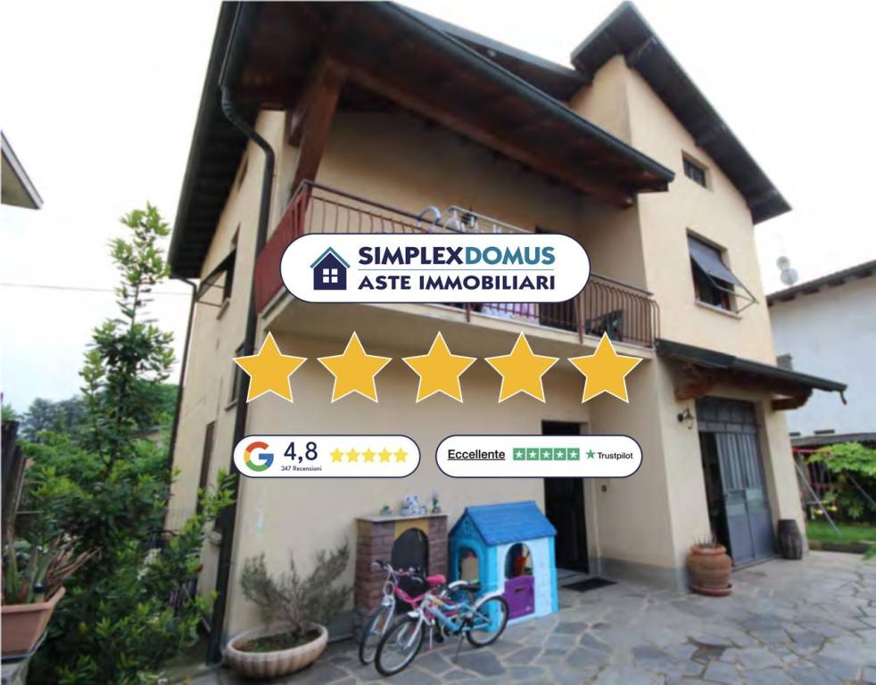 casa indipendente in vendita a Fenegrò