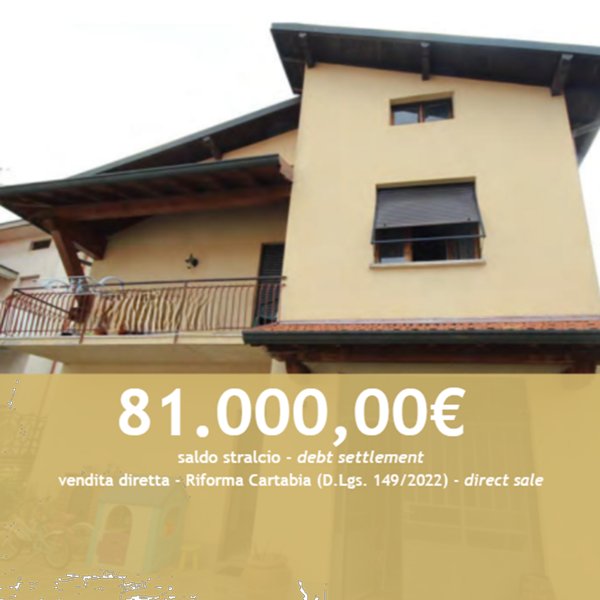 casa indipendente in vendita a Fenegrò