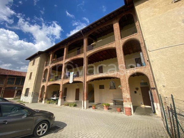 appartamento in vendita a Figino Serenza