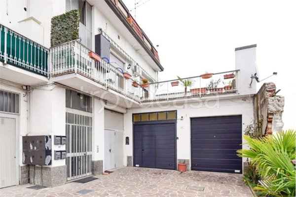 appartamento in vendita a Figino Serenza