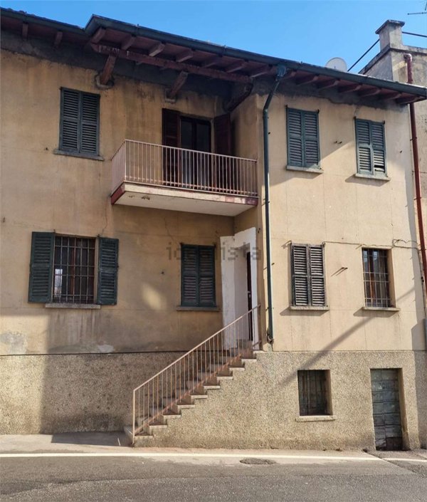 casa indipendente in vendita a Figino Serenza