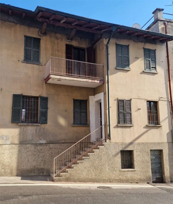 casa indipendente in vendita a Figino Serenza