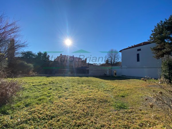 terreno edificabile in vendita a Figino Serenza