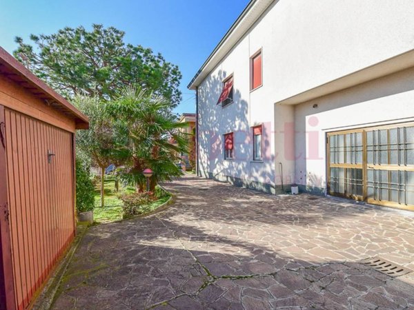 appartamento in vendita a Figino Serenza