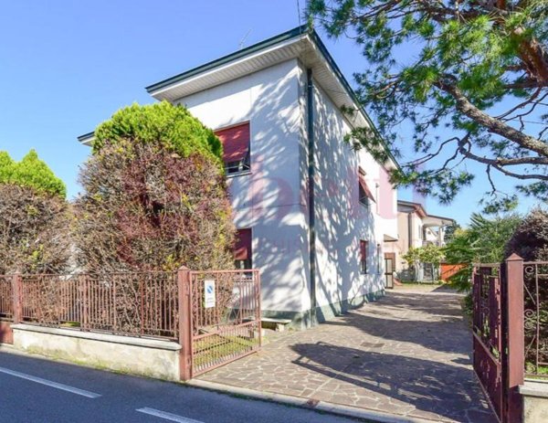 appartamento in vendita a Figino Serenza