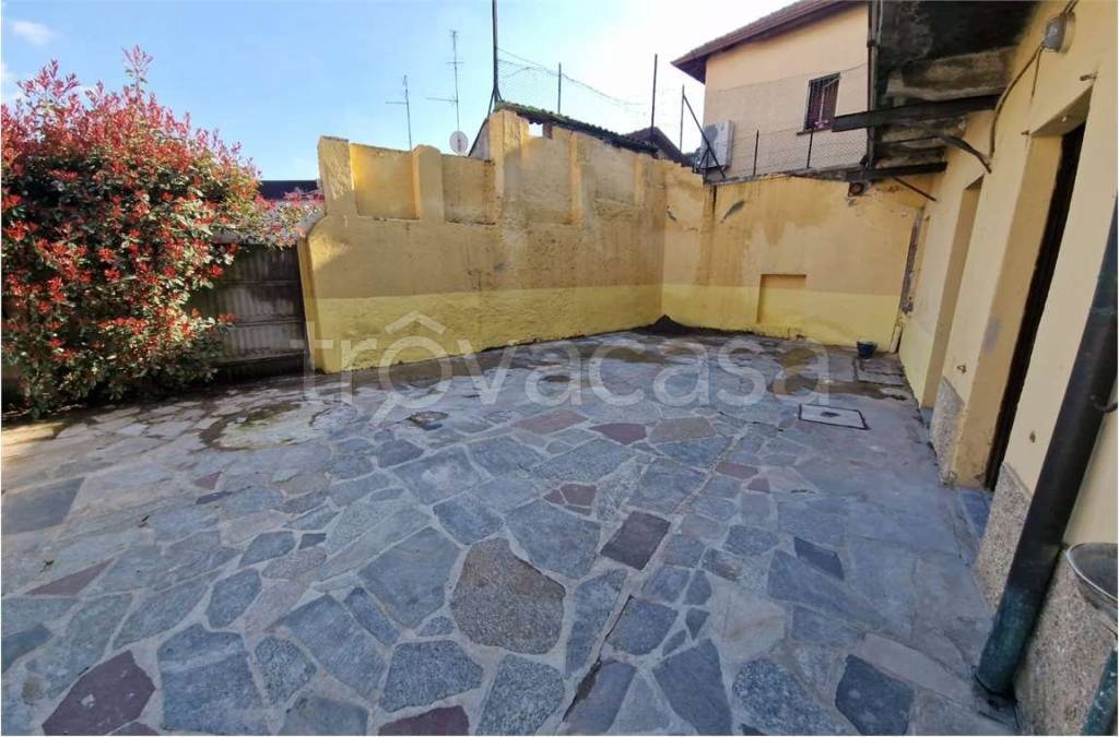 casa indipendente in vendita a Figino Serenza