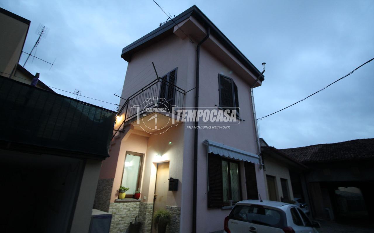 casa indipendente in vendita a Figino Serenza