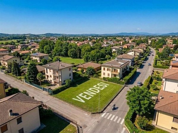 villetta a schiera in vendita a Figino Serenza in zona Pozzolo