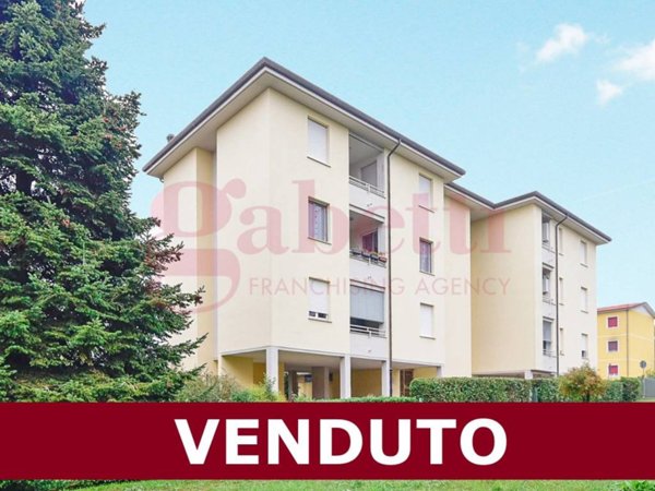 appartamento in vendita a Figino Serenza in zona Pozzolo
