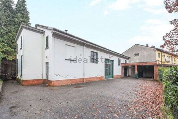 ufficio in vendita a Figino Serenza