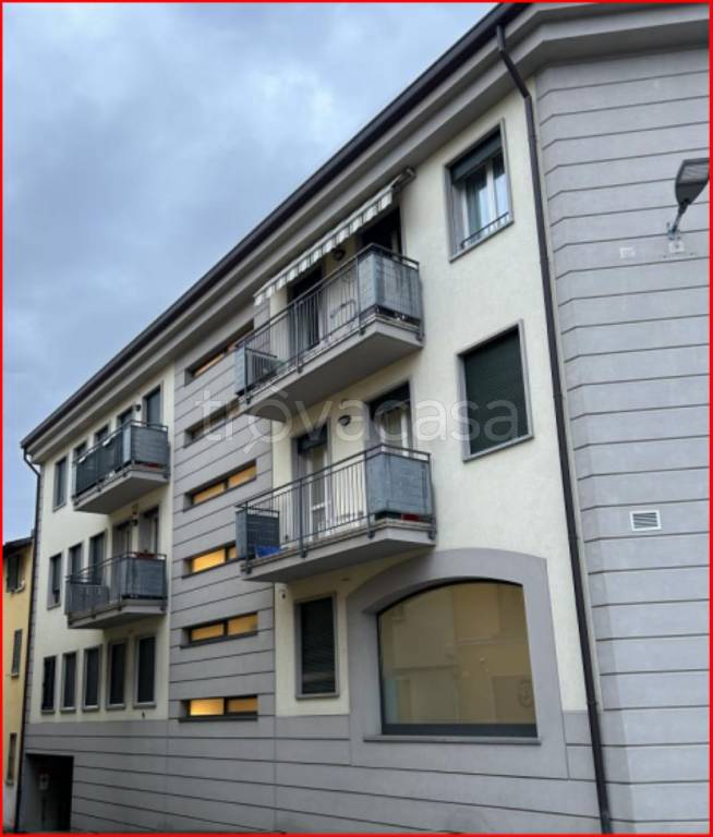 appartamento in vendita a Figino Serenza