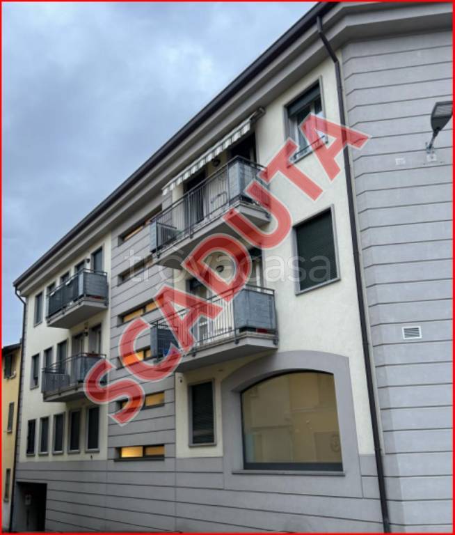 appartamento in vendita a Figino Serenza