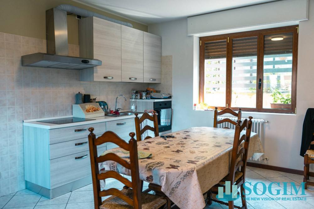 appartamento in vendita a Figino Serenza