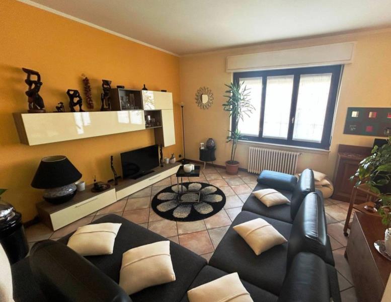 appartamento in vendita a Figino Serenza