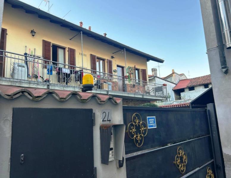 appartamento in vendita a Figino Serenza in zona Pozzolo