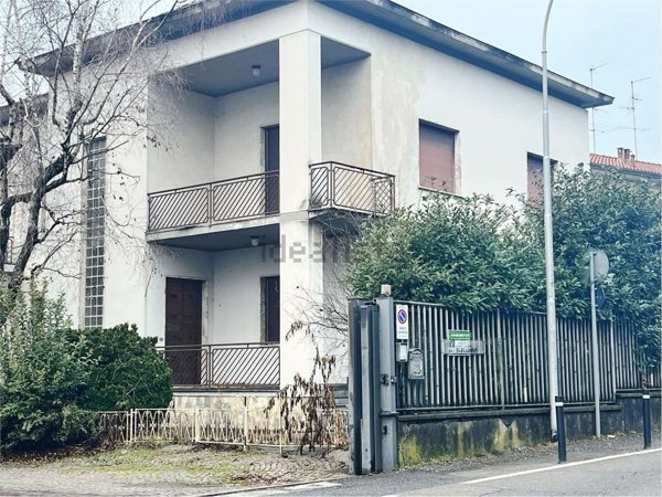 casa indipendente in vendita a Figino Serenza