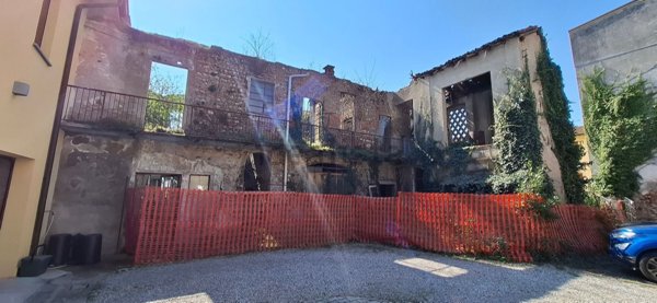 appartamento in vendita a Figino Serenza in zona Pozzolo
