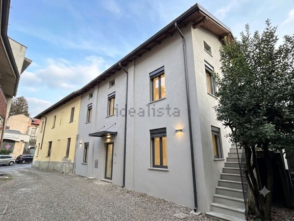 appartamento in vendita a Figino Serenza in zona Pozzolo