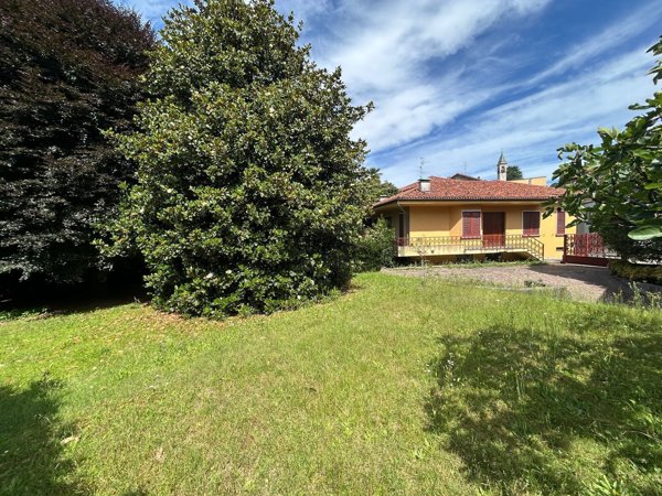 casa indipendente in vendita a Figino Serenza in zona Pozzolo
