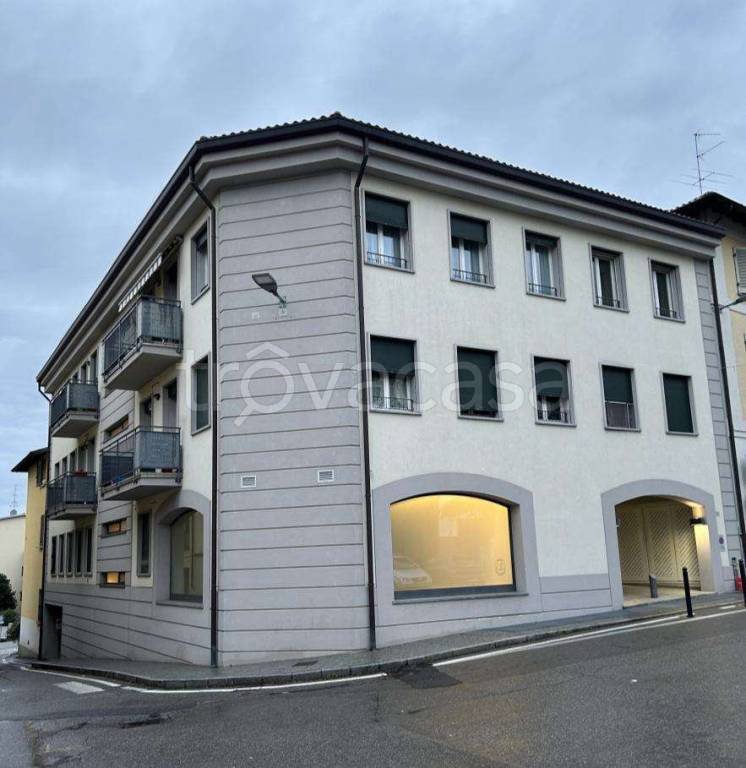 appartamento in vendita a Figino Serenza in zona Sant'Agata