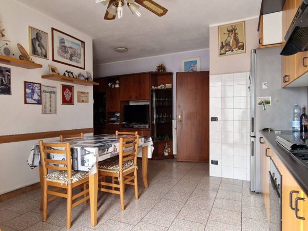 appartamento in vendita a Figino Serenza in zona Bissèe