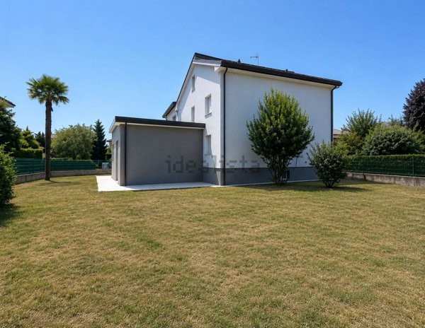 appartamento in vendita a Figino Serenza in zona Pozzolo