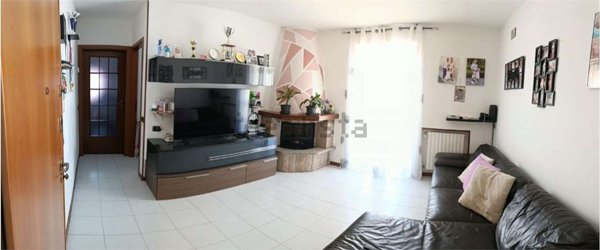 appartamento in vendita a Figino Serenza in zona Pozzolo