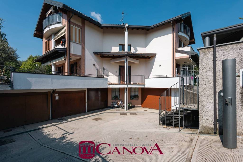 appartamento in vendita a Figino Serenza in zona Pozzolo
