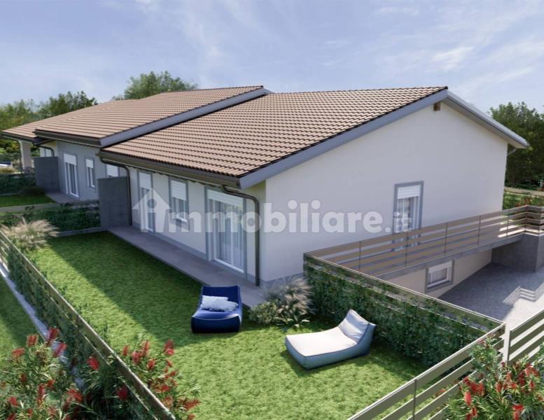 casa indipendente in vendita a Fino Mornasco