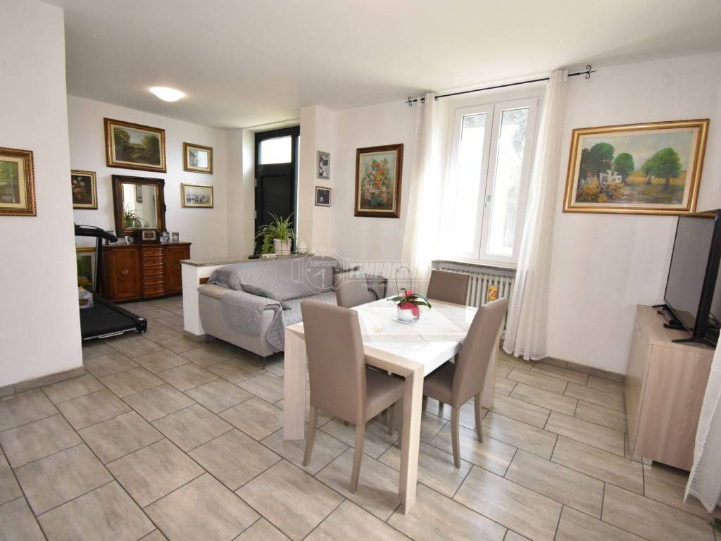 appartamento in vendita a Fino Mornasco
