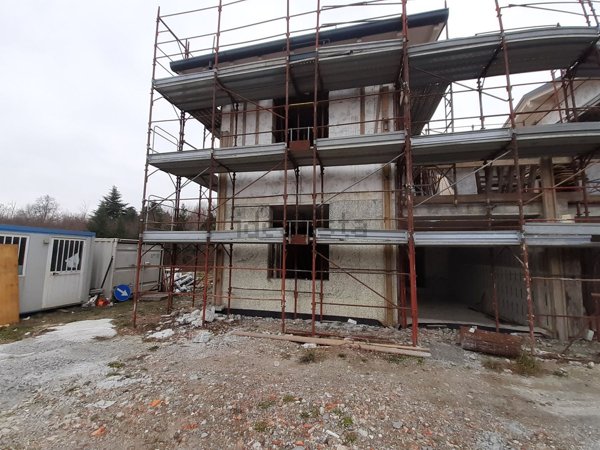 casa indipendente in vendita a Fino Mornasco