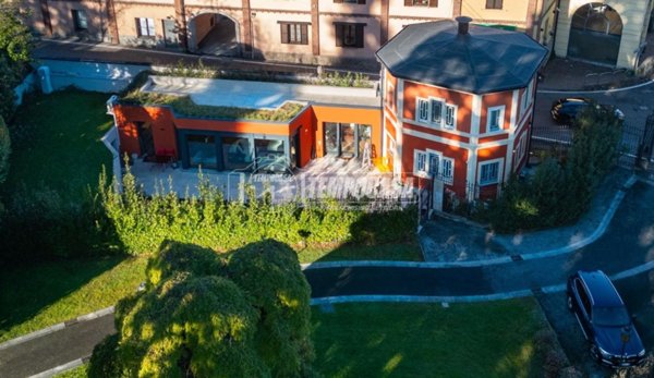 casa indipendente in vendita a Fino Mornasco