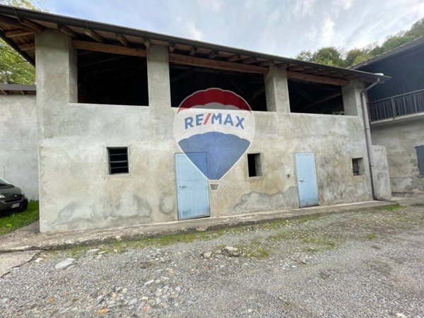 casale in vendita a Fino Mornasco